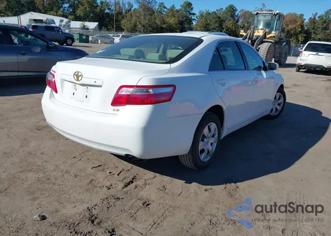 2007 Toyota Camry Le z USA, uszkodzony, nr VIN 4T1BE46K47U629026